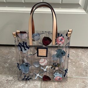 Dooney and Bourke clear New York Yankees tote